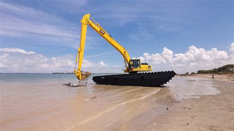 amphibious excavator history   development eik engineering