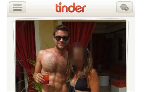 don t post a pic of you and your ex a man s guide to choosing tinder profile pics complex