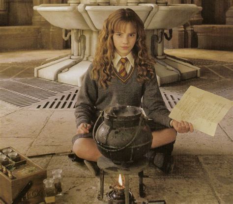 hogwarts on twitter tal día como hoy de hace 30 años hermione