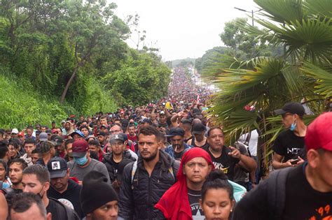 Thousands Of Migrants Join New Caravan Through Mexico Call For Title