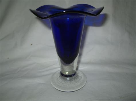 Vintage Cobalt Art Glass Vase Large Scalloped Rim