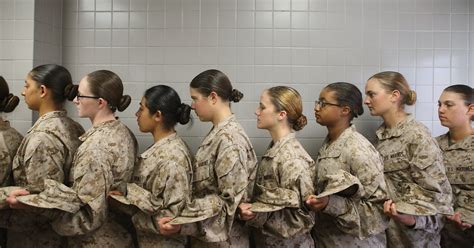 marine commanders firing stirs debate  integration  women  corps   york times