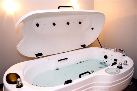 hydro therapy massage spa lux