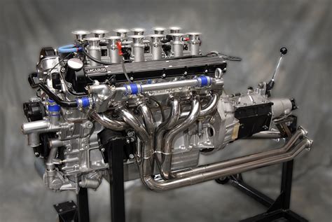 bmw  racing engines