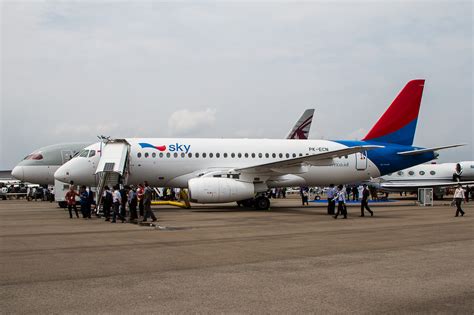 photo   sukhoi superjet  singapore airshow airlinereporter