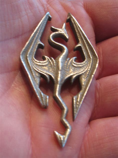 elder scrolls  skyrim pendant  imperial symbol  flickr