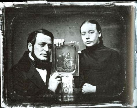 Ca 1850 [couple Holding Daguerreotype] Via The Museum Of
