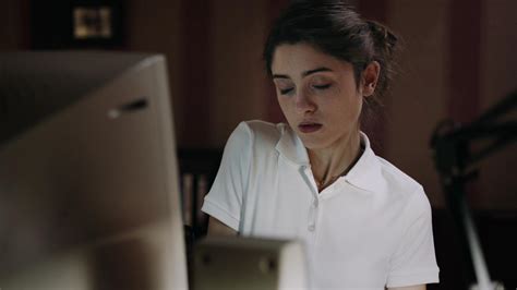 Natalia Dyer Sexy – Yes God Yes 2017 1080p Thefappening