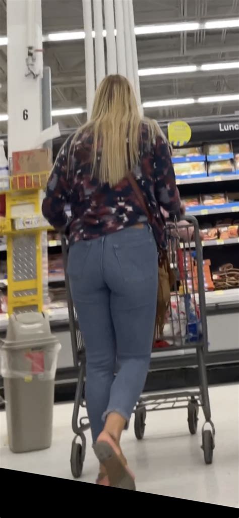 Hot Blonde Mom Tight Jeans Forum