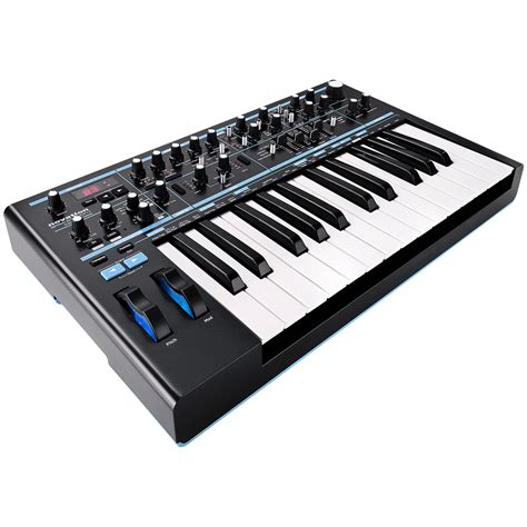 bass station ii synthetiseur novation univers sons