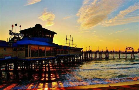 tonys   pier   legendary restaurant  southern california