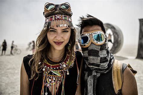 The Hottest Style From Burning Man 2017 Fashion News