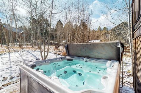 family home  private hot tub  woodland park updated