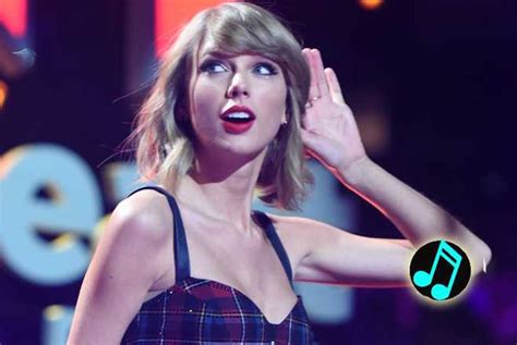 Taylor Swift Is Obsessed With This Blank Space Style