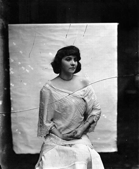 photograph of storyville prostitute by e j bellocq