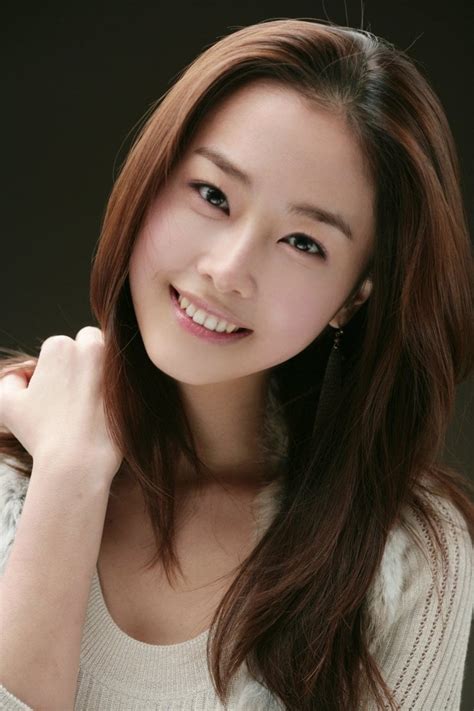 hong soo hyun profile images