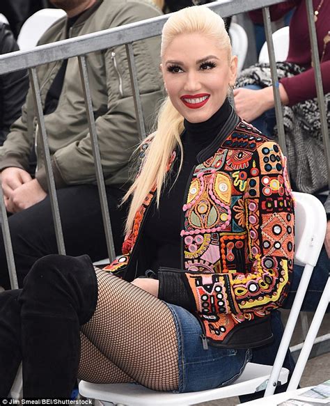 gwen stefani gushes about blake shelton and adam levine daily mail online