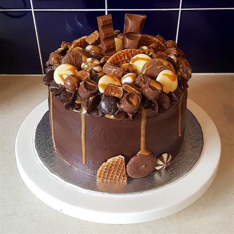 chocolate caramel cake hannah bakes cakes