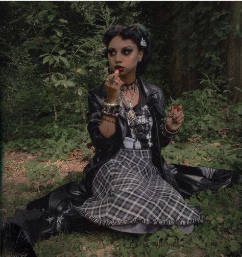 Black Goths Instagram Vampology Fashion Inspo Outfits Alternative