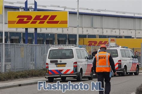verdacht pakketje aangetroffen bij dhl kiotoweg rotterdam flashphoto nl
