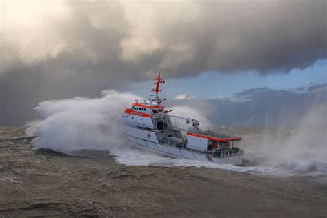 dgzrs rescue cruiser hermann marwede stationed heligoland schiff nordsee ostsee