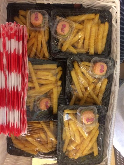 chips patat met een servetje traktaties verjaardag traktaties eten