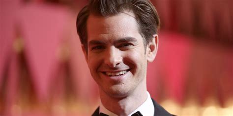 Andrew Garfield Won T Rule Out A Same Sex Relationship