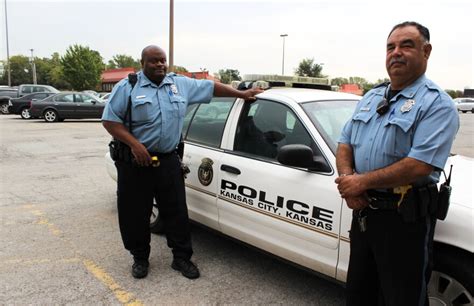 How Kansas City Metropolitan Police Departments Are Tackling Community