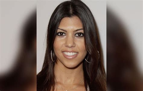 Kourtney Kardashian’s Massive Plastic Surgery Makeover Exposed By Top Docs