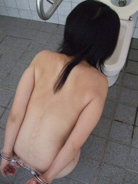 girlfriend toilet slave mega porn pics
