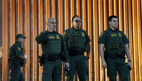 border patrol family unit arrests    daily caller