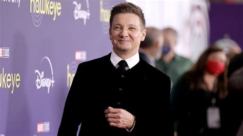 jeremy renner shares recovery update after snow plow accident