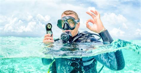 dubai discovery scuba diving  beginners  fujairah getyourguide