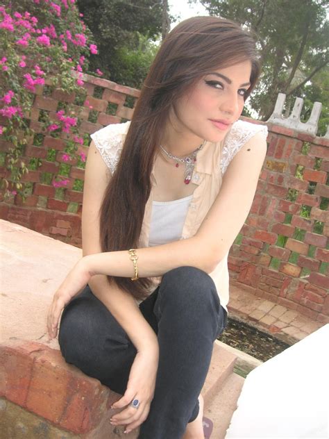 Pakistani Girls Neelam Munir