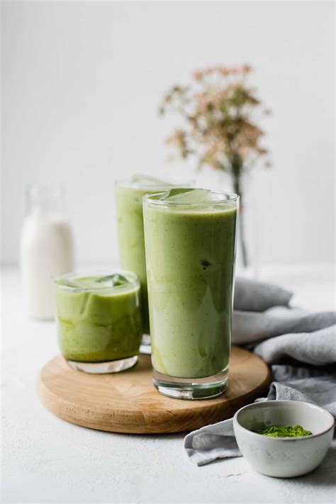 minute iced green tea matcha latte  jar  lemons