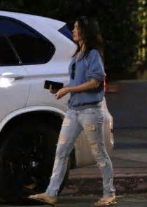 Megan Fox In Ripped Jeans 02 Gotceleb