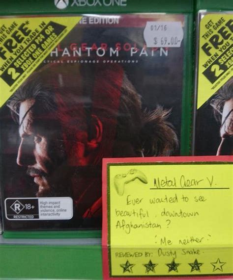Employees Leave Funny Reviews In This Game Shop Barnorama