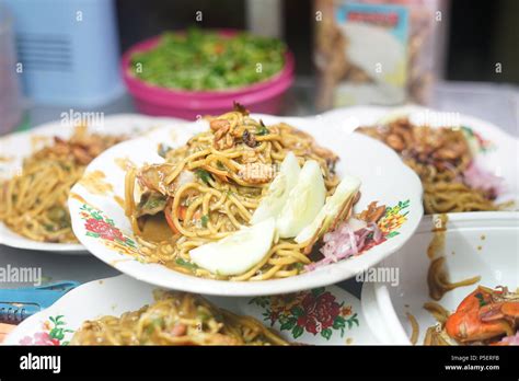 Mie Kepiting Aceh Spicy Seafood Noodle With Crab At Street Food Market