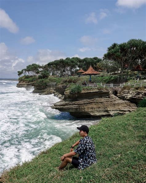 10 Wisata Pantai Di Jawa Barat Dengan Cerita Horornya Yang Terkenal