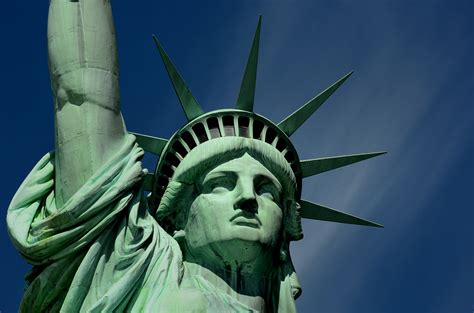 statue  liberty  symbol  freedom traveldiggcom
