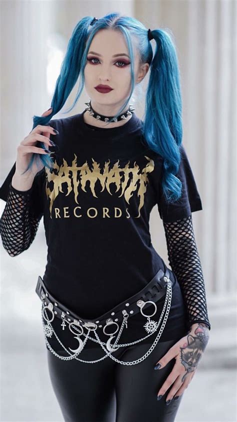 Hot Goth Teen – Telegraph