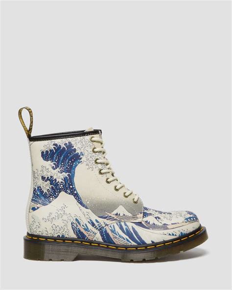 met   great wave leather boots dr martens