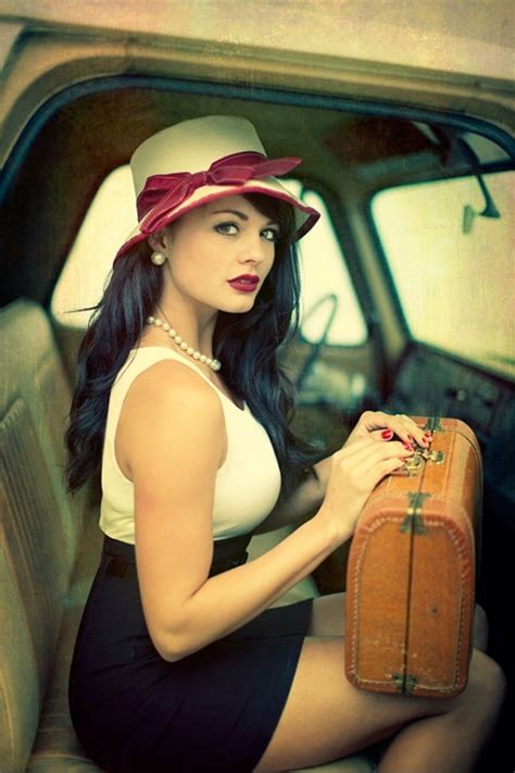 Beautiful Girl Lipstick Travel Vintage Image 244343