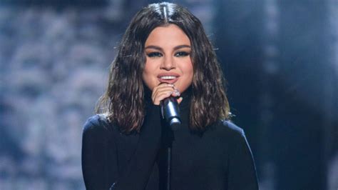 Selena Gomez Surprises Fans With A Rare Look Of Her Naturally Curly