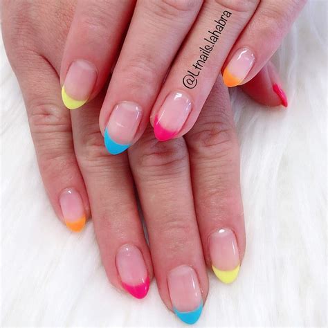 french tips neon