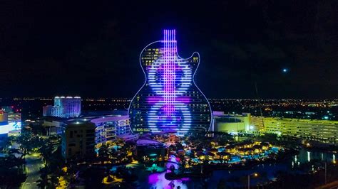worlds  guitar shaped hotel opens  florida jobbiecrewcom