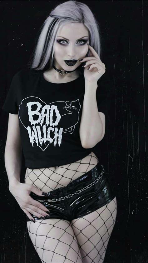 Pin On Gothic Metal Chicks