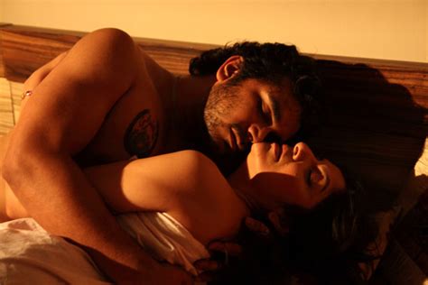 Desi Hot Bedroom Scenes