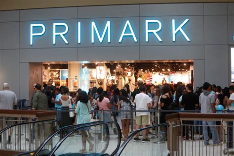 primark manage  survive   commerce