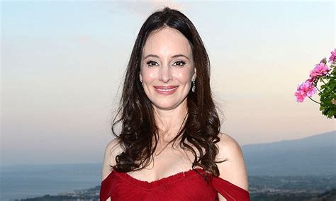 revenge s madeleine stowe robbed of 75k jewellery at